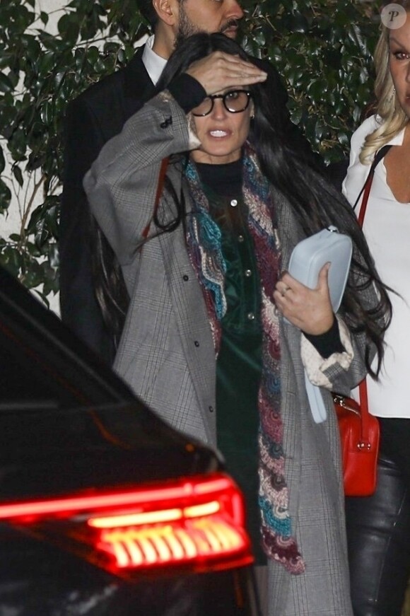 Demi Moore - Les célébrités quittent la soirée du 50ème anniversaire de Jennifer Aniston au Sunset Towers Hotel à West Hollywood, son ex compagnon B. Pitt était invité à la soirée le 9 février, 2019