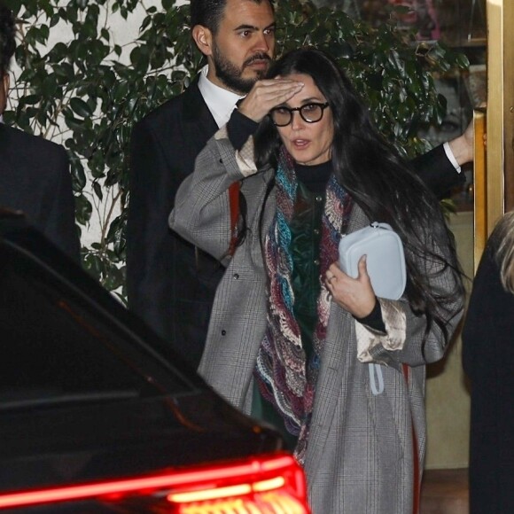 Demi Moore - Les célébrités quittent la soirée du 50ème anniversaire de Jennifer Aniston au Sunset Towers Hotel à West Hollywood, son ex compagnon B. Pitt était invité à la soirée le 9 février, 2019