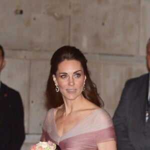 Catherine (Kate) Middleton, duchesse de Cambridge à la sortie du dîner de gala "100 Women in Finance" au profit des écoles pour la santé mentale au Victoria and Albert Museum de Londres, Royaume Uni, le 13 février 2019.