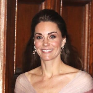 Catherine (Kate) Middleton, duchesse de Cambridge à la sortie du dîner de gala "100 Women in Finance" au profit des écoles pour la santé mentale au Victoria and Albert Museum de Londres, Royaume Uni, le 13 février 2019.