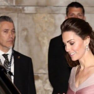 Catherine (Kate) Middleton, duchesse de Cambridge à la sortie du dîner de gala "100 Women in Finance" au profit des écoles pour la santé mentale au Victoria and Albert Museum de Londres, Royaume Uni, le 13 février 2019.