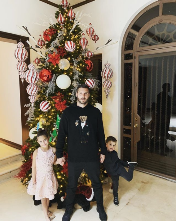 André-Pierre Gignac avec ses enfants Grace et Eden lors de Noël 2018, sur Instagram.