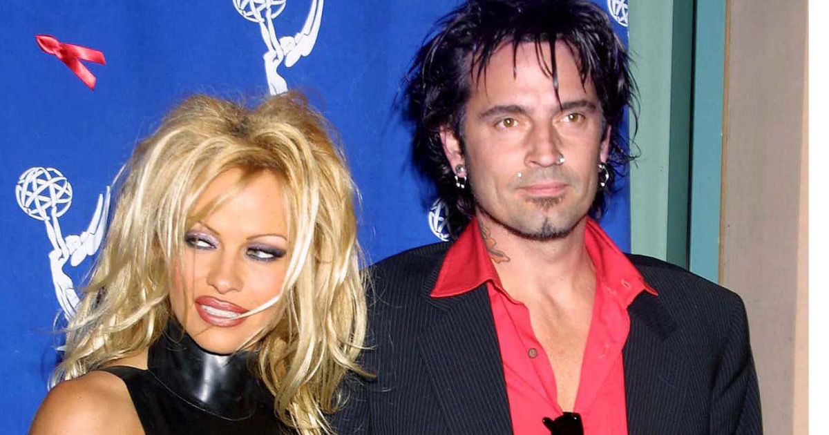 Pam Et Tommy Saison 2 Pamela Anderson et Tommy Lee à Hollywood le 2 avril 2001. - Purepeople