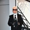 Karl Lagerfeld lors du vernissage de son exposition "Karl Lagerfeld, A Visual journey" à la Pinacothèque à Paris, le 15 octobre 2015.