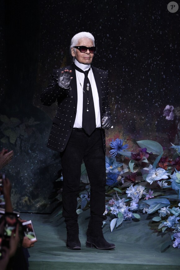 Le styliste Karl Lagerfeld - Défilé de mode "Fendi", collection Haute-Couture automne-hiver 2017/2018, à Paris. Le 5 juillet 2017.