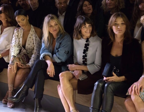 Rihanna, Kate Moss, Gemma Arterton et Carla Bruni au premier rang du défilé Christian Dior à Paris, en 2016.