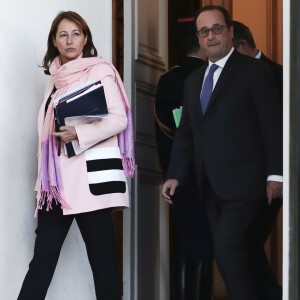 Ségolène Royal, ministre de l'environnement, de l'énergie et de la mer, chargée des relations internationales sur le climat et François Hollande, président de la République lors de la sortie du conseil des ministres au palais de l'Elysée à Paris, le 14 décembre 2016. © Stéphane Lemouton/Bestimage