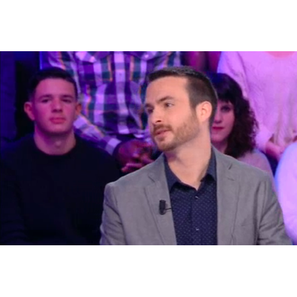 Vincent amoureux d'Anouchka dans "Tout le monde veut prendre sa place" sur France 2, le 24 février 2019.