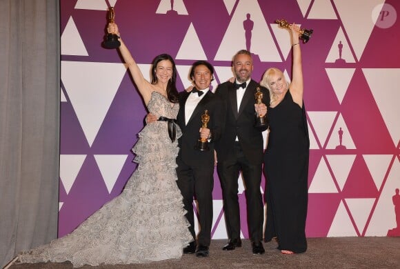 Elizabeth Chai Vasarhelyi, Jimmy Chin, Evan Hayes, Shannon Dill (Oscar du meilleur film documentaire pour le film "Free Solo") - Pressroom de la 91ème cérémonie des Oscars 2019 au théâtre Dolby à Los Angeles, le 24 février 2019.