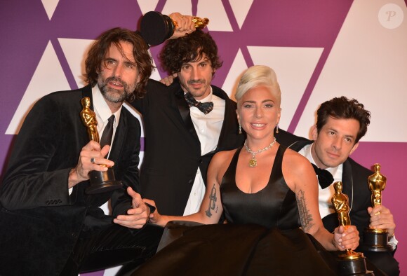 Andrew Wyatt, Anthony Rossomando, Lady Gaga, Mark Ronson (Oscar de la meilleure chanson originale pour "Shallow" dans le film "A Star is Born") - Pressroom de la 91ème cérémonie des Oscars 2019 au théâtre Dolby à Los Angeles, le 24 février 2019.