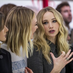 Karlie Kloss, Jennifer Lawrence et Pietro Beccari (PDG de Christian Dior Couture) au défilé de mode prêt-à-porter automne-hiver 2019/2020 "Christian Dior" au Musée Rodin à Paris le 26 février 2019. © Olivier Borde / Bestimage