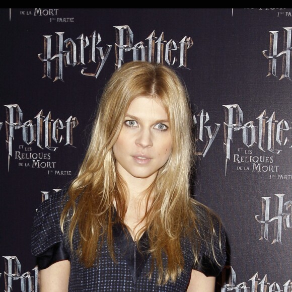 Clémence Poésy à l'avant-première du film "Harry Potter et les Reliques de la mort - Partie 1" à Tours, en 2010.