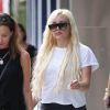 Amanda Bynes fait du shopping avec une amie à West Hollywood, le 25 août 2015.