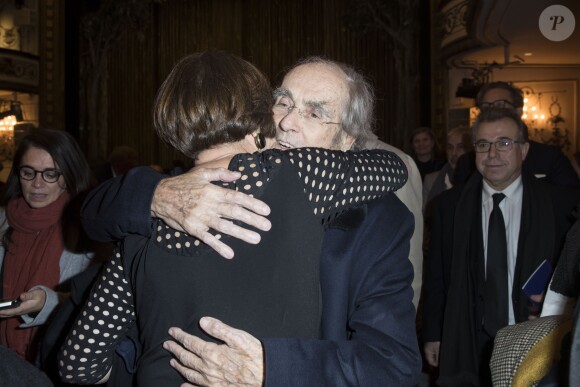 Exclusif - Macha Méril et son mari Michel Legrand au spectacle "Peau d'âne" lors de la réouverture du théâtre Marigny à Paris le 22 novembre 2018. © Olivier Borde - Cyril Moreau / Bestimage