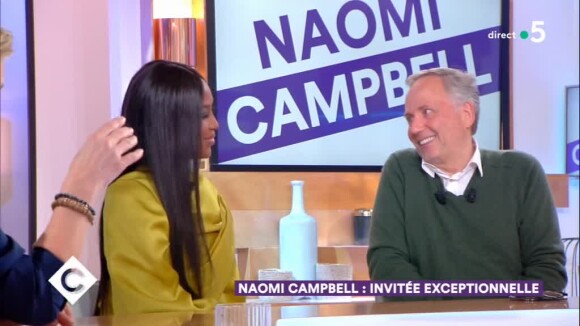 Fabrice Luchini bouleversé par Naomi Campbell dans "C à vous" sur France 5 le 4 mars 2019.