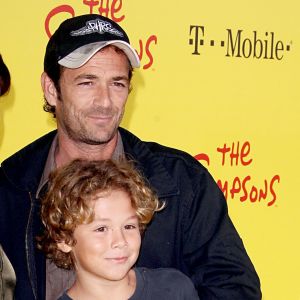 Luke Perry en famille - Soirée du 20e anniversaire des Simpsons à Santa Monica le 18 octobre 2009.