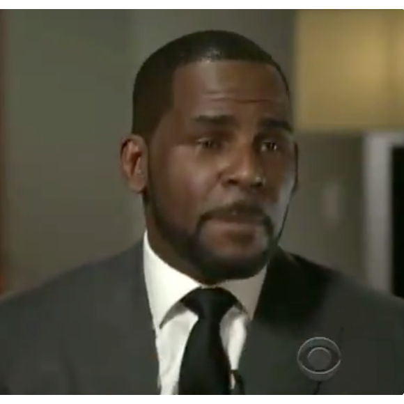 R. Kelly interviewé par Gayle King pour CBS - mars 2019. Le chanteur se défend d'être un prédateur sexuel dans cette première interview depuis la diffusion d'un documentaire à charge et de nouvelles poursuites en justice.