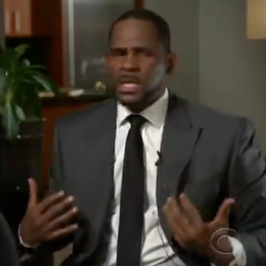 R. Kelly interviewé par Gayle King pour CBS - mars 2019. Le chanteur se défend d'être un prédateur sexuel dans cette première interview depuis la diffusion d'un documentaire à charge et de nouvelles poursuites en justice.