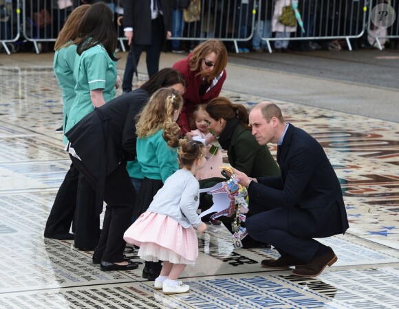 Le prince William, duc de Cambridge, et Kate Catherine Middleton, duchesse de Cambridge, à la sortie de la "Blackpool Tower" à Blackpool. Le 6 mars 2019