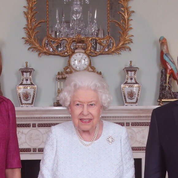 La reine Elisabeth II d'Angleterre en audience avec le roi Abdallah II de Jordanie et la reine Rania au palais de Buckingham à Londres. Le 28 février 2019