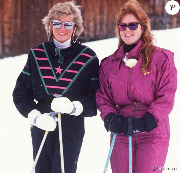 Découpe De Presse Lady Diana Et Sarah Ferguson à Klosters En Suisse - Vintage
