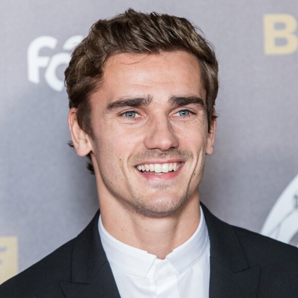 Antoine Griezmann - Tapis rouge de la cérémonie du Ballon d'or France Football 2018 au Grand Palais à Paris, le 3 décembre 2018. © Cyril Moreau/Bestimage
