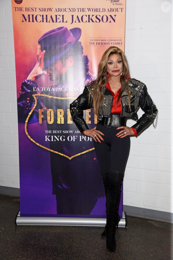 LaToya Jackson présente le spectacle "Forever - King of Pop" en hommage à Michael Jackson à Hanovre en Allemagne le 22 Octobre 2018