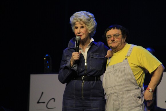 Danièle Gilbert, le sosie de coluche - People à la première du spectacle "Danièle Gilbert et les idoles de Midi-Première" au Casino de Paris le 11 mars 2019. © Philippe Baldini/Bestimage