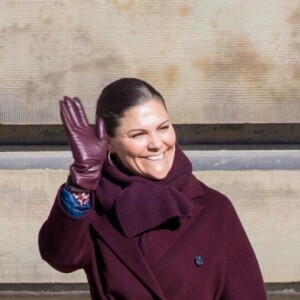 La princesse Victoria de Suède, accompagnée par son mari le prince Daniel et leurs enfants la princesse Estelle et le prince Oscar, a été fêtée par le public le 12 mars 2019 dans la cour intérieur du palais royal à Stockholm lors de la célébration de son prénom.