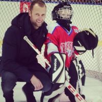 Kristian Huselius brûlé vif : l'ex-joueur de hockey s'en sort de justesse