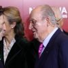 Le roi Juan Carlos Ier d'Espagne, ici face au matador Juan José Padilla, assistait le 22 mars 2019 en compagnie de sa fille l'infante Elena au gala de présentation de la prochaine Feria de San Isidro, aux arènes de Las Ventas à Madrid. 