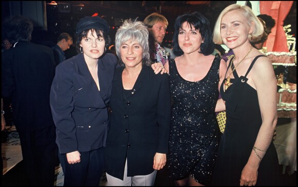 Archives - Maurane, Catherine Lara, Liane Foly et Michèle Torr, aux 100 ans de l'Olympia, à Paris, le 28 avril 1993