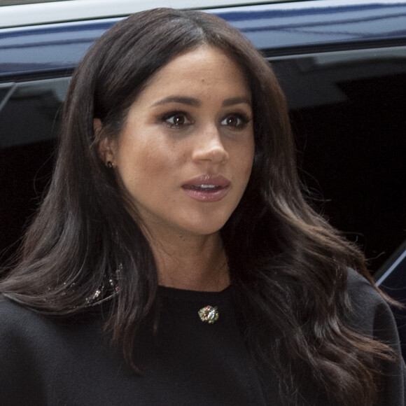 Meghan Markle, duchesse de Sussex lors de la signature du livre des condoléances à New Zealand House à Londres en hommage aux victimes de la tuerie de Christchurch. Londres, le 19 mars 2019.