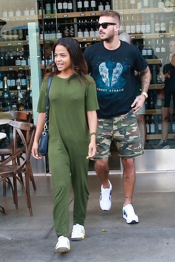 Christina Milian et son compagnon Matt Pokora (M. Pokora) font du shopping chez "Wally's" à Beverly Hills. Los Angeles, le 15 novembre 2018.