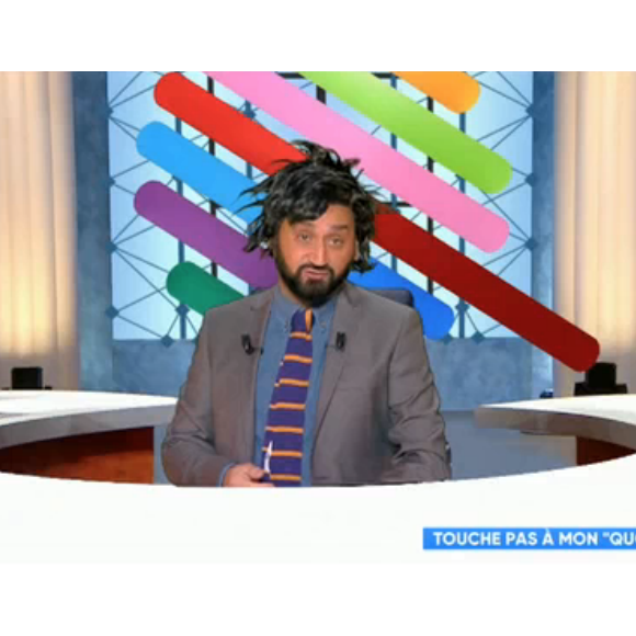 Cyril Hanouna déguisé en Yann Barthès dans "Touche pas à mon poste" le 1er avril 2019.