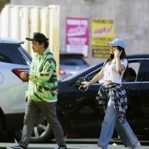 Exclusif - Bruno Mars et sa compagne Jessica Caban font du shopping à Los Angeles, le 1er avril 2019.