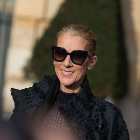 Céline Dion sort de l'hôtel de Crillon à Paris le 1er février 2019.