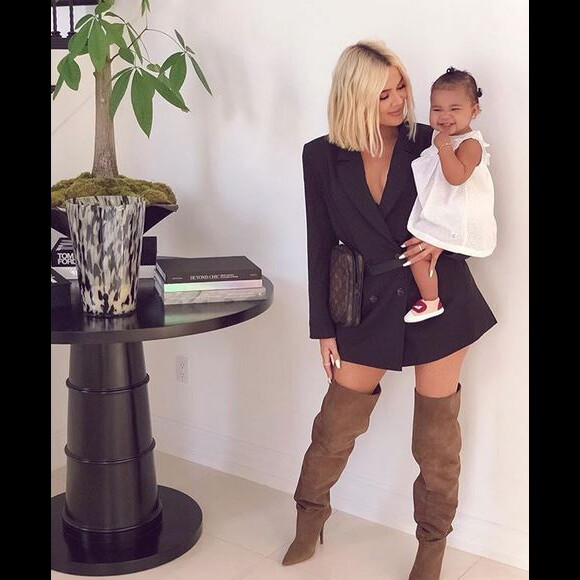 Khloé Kardashian et sa fille True. Mars 2019.