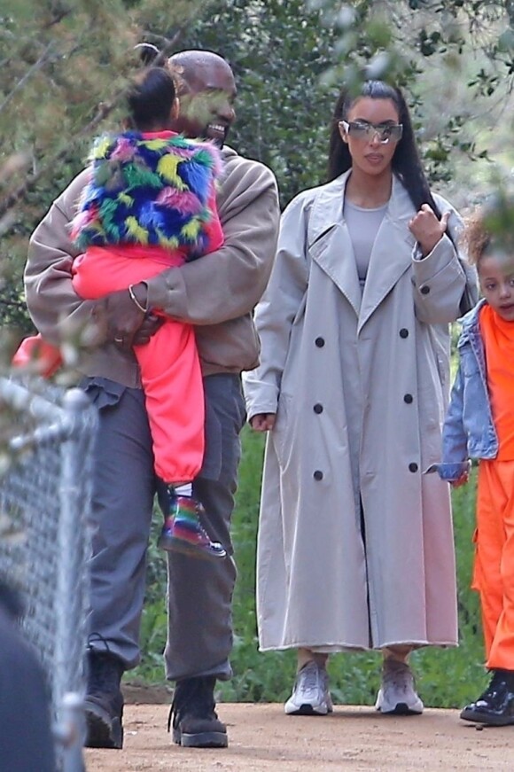 Kim Kardashian, Kanye West et leur fille North West à Los Angeles. Le 10 mars 2019.