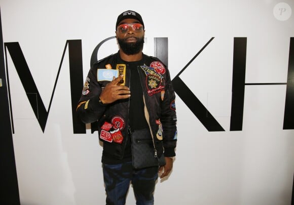 Exclusif - Le rappeur Kaaris (Okou Armand Gnakour) lors de la présentation de la collection MSKH (Pull en Pur Cachemire, tissés en Italie) pendant la Fashion Week prêt-à-porter automne-hiver 2019/2020 au show Room Xavier Lavergne à Paris, France, le 25 février 2019. © Marc Ausset-Lacroix/Bestimage