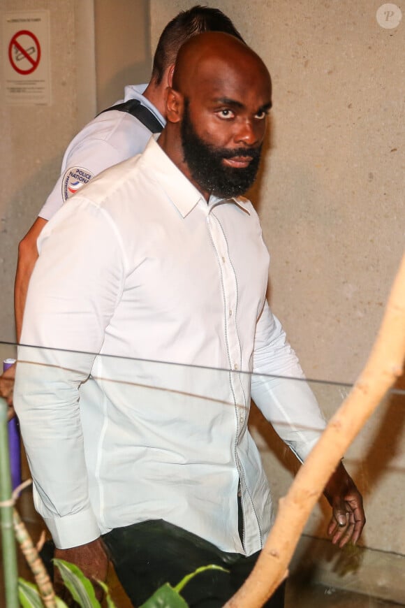Kaaris de son vrai nom Okou Armand Gnakouri - Les rappeurs Kaaris et Booba, ainsi que neuf autres prévenus, ont été jugés ce jeudi devant le tribunal correctionnel de Créteil pour violences aggravées et vols en réunion après leur bagarre à Orly le 1er août dernier le 6 septembre 2018.