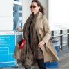 Exclusif - Angelina Jolie arrive à l'aéroport de JFK à New York, le 30 mars 2019.