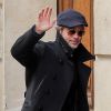 Brad Pitt arrive sur le site historique de la Maison de verre de l'architecte Pierre Chareau à Paris, France, le 13 mars 2019.