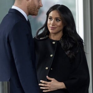 Le prince Harry, duc de Sussex, Meghan Markle, duchesse de Sussex; - Le duc et la duchesse de Sussex viennent signer le livre des condoléances à New Zealand House à Londres en hommage aux victimes de la tuerie de Christchurch. Londres, le 19 mars 2019.  19 March 2019. The Duke and Duchess of Sussex visit New Zealand House to sign the book of condolence on behalf of The Royal Family, at New Zealand House, Haymarket, London.19/03/2019 - Londres