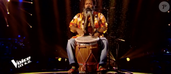 Fanswa dans "The Voice 8" sur TF1, le 20 avril 2019.