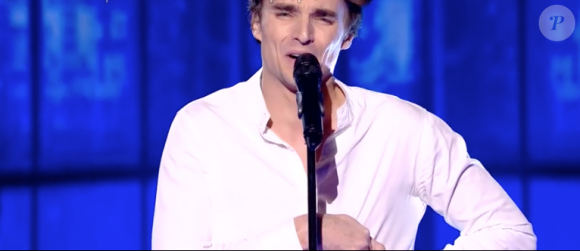 Adrien dans "The Voice 8" sur TF1, le 20 avril 2019.