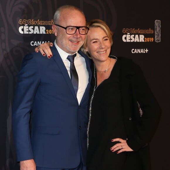 Olivier Baroux et sa femme Coralie - Photocall de la 44ème cérémonie des César à la salle Pleyel à Paris. Le 22 février 2019 © Borde-Jacovides / Bestimage