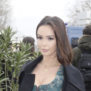 Info - Nabilla est enceinte de son premier enfant - Semi-exclusif - Nabilla Benattia arrive au défilé de mode Vivienne Westwood collection prêt-à-porter Automne-Hiver 2019/2020 lors de la fashion week à Paris, France, le 2 mars 2019.