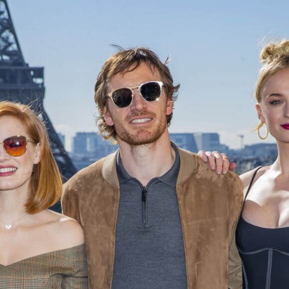 Jessica Chastain, Michael Fassbender et Sophie Turner au photocall de "X-Men: Dark Phoenix" sur l'esplanade du Trocadéro à Paris, le 26 avril 2019. © Olivier Borde/Bestimage