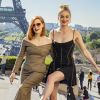 Jessica Chastain et Sophie Turner au photocall de "X-Men: Dark Phoenix" sur l'esplanade du Trocadéro à Paris, le 26 avril 2019. © Olivier Borde/Bestimage